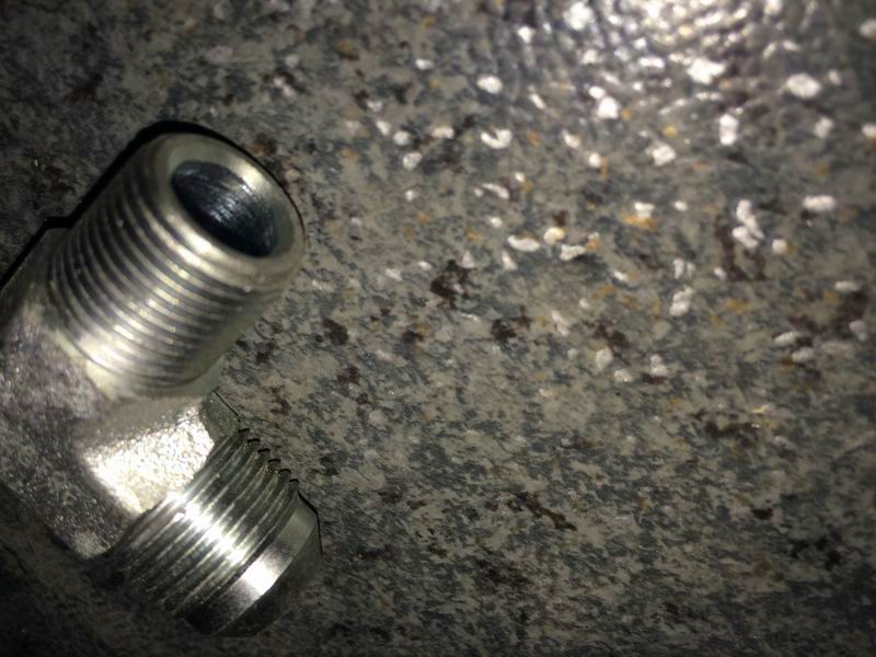 Air compressor water inlet pipe joint; right angle-1