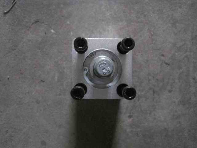 D idle lift cylinder assembly-1
