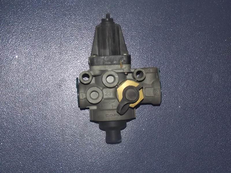 D Pressure Regulator Valve (CAFF)