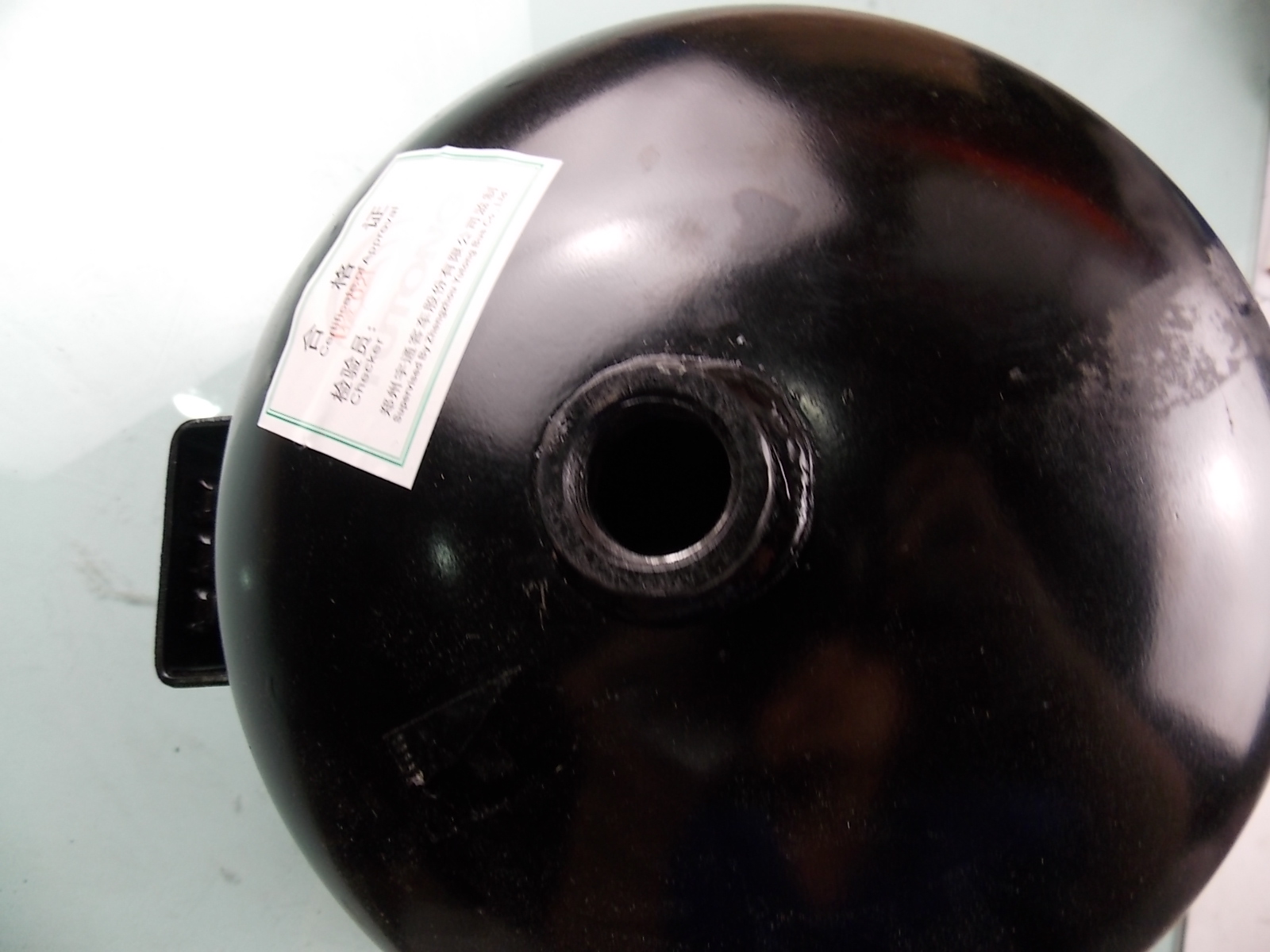 Air storage cylinder (5L, φ205, with bracket, Q195)-2