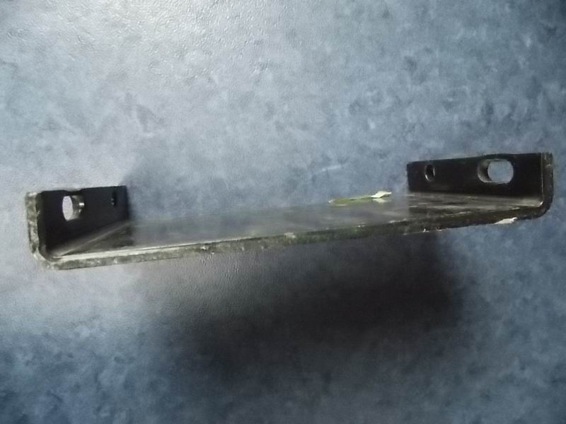 Кронштейн воздухоаккумулятора, 1, П-образный, L= 180-2