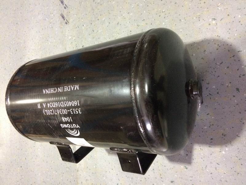 Воздушный баллон ( 20L , ж 246 , со скобкой, Q 195 )-1