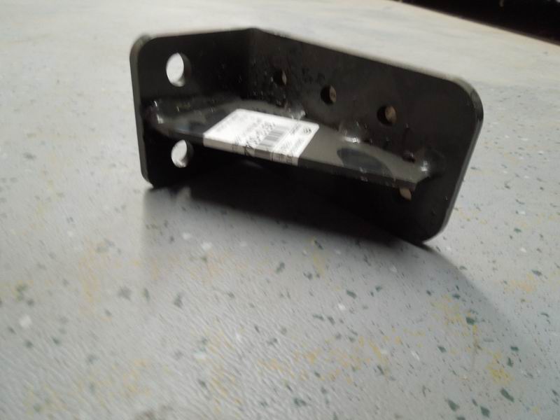 Air storage cylinder bracket (1 piece, bending L-shaped, L=120,5L)-2