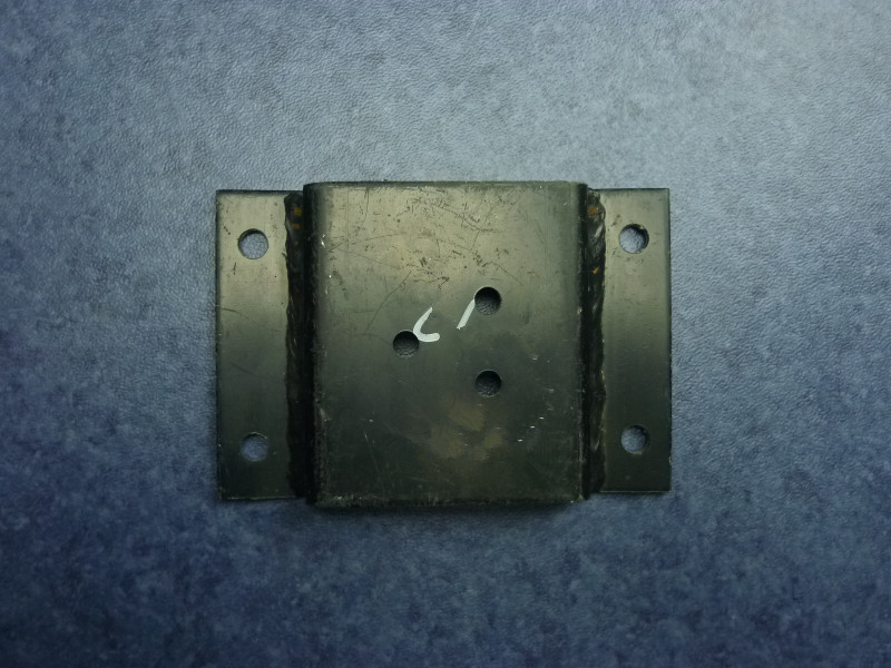 Air storage cylinder bracket