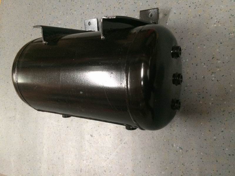 Air storage cylinder assembly