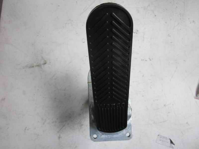 Brake valve (WABCO, small pressure difference, 45° pedal, automatic box)-1