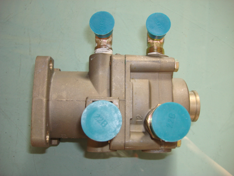 Тормозной клапан в сборе