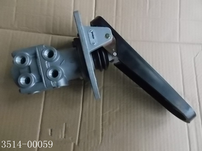 Brake valve (WABCO, large pressure difference, 30° pedal)-3