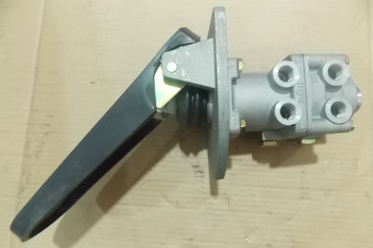 Тормозной клапан (Ваньань, небольшая разница давлений, 45 ° педаль)-1