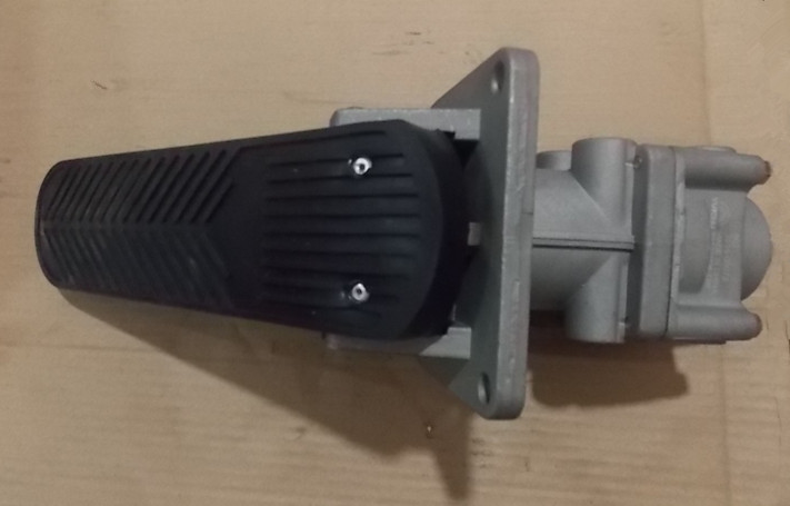 Тормозной клапан (Ваньань, небольшая разница давлений, 45 ° педаль)-2