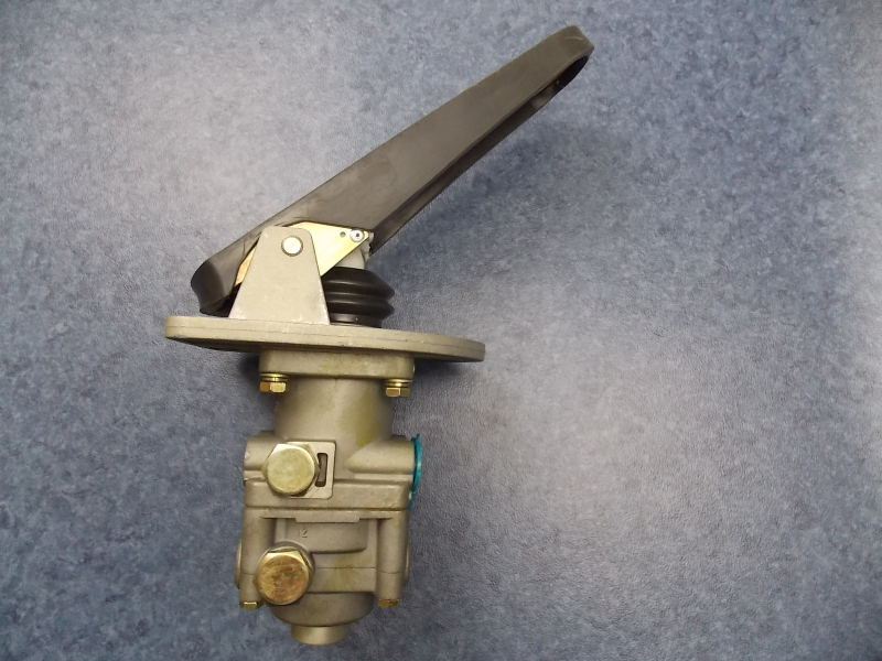 Brake valve (Wan An, large pressure difference, 45° pedal)-1