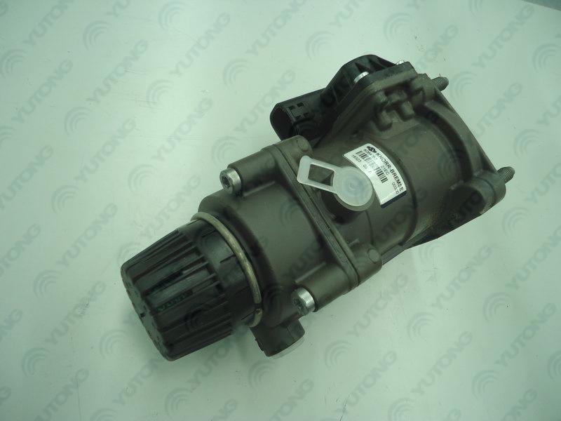 Brake valve, large pressure difference, no pedal, with silencer-1