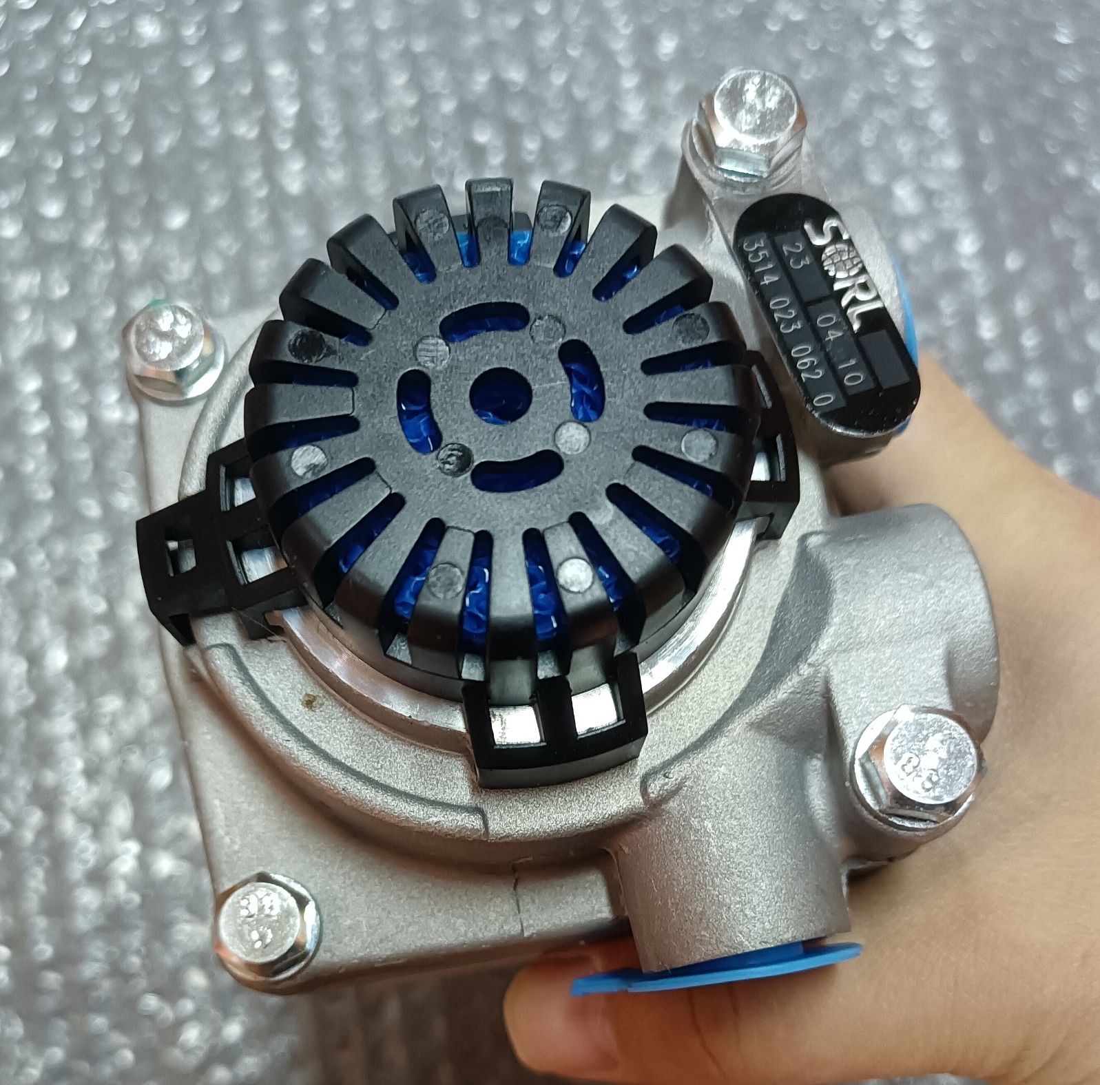 Brake valve, large pressure difference, no pedal, and silencer-1
