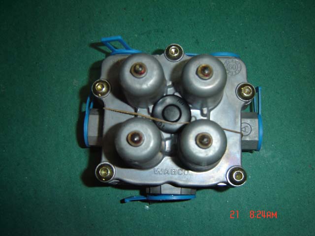 D Four-loop protection valve (WABCO, replaced by 3515-00042)-1