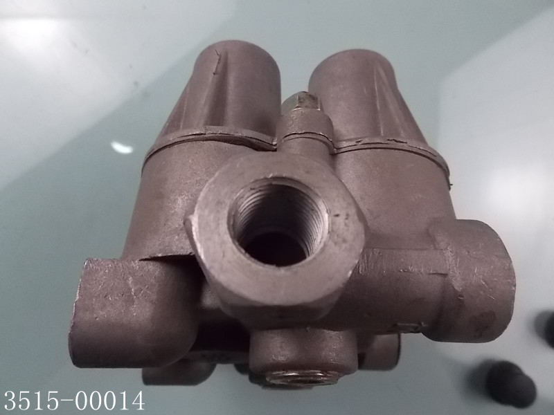 D Four-circuit protection valve 3515CF1-010 6730CR series-4