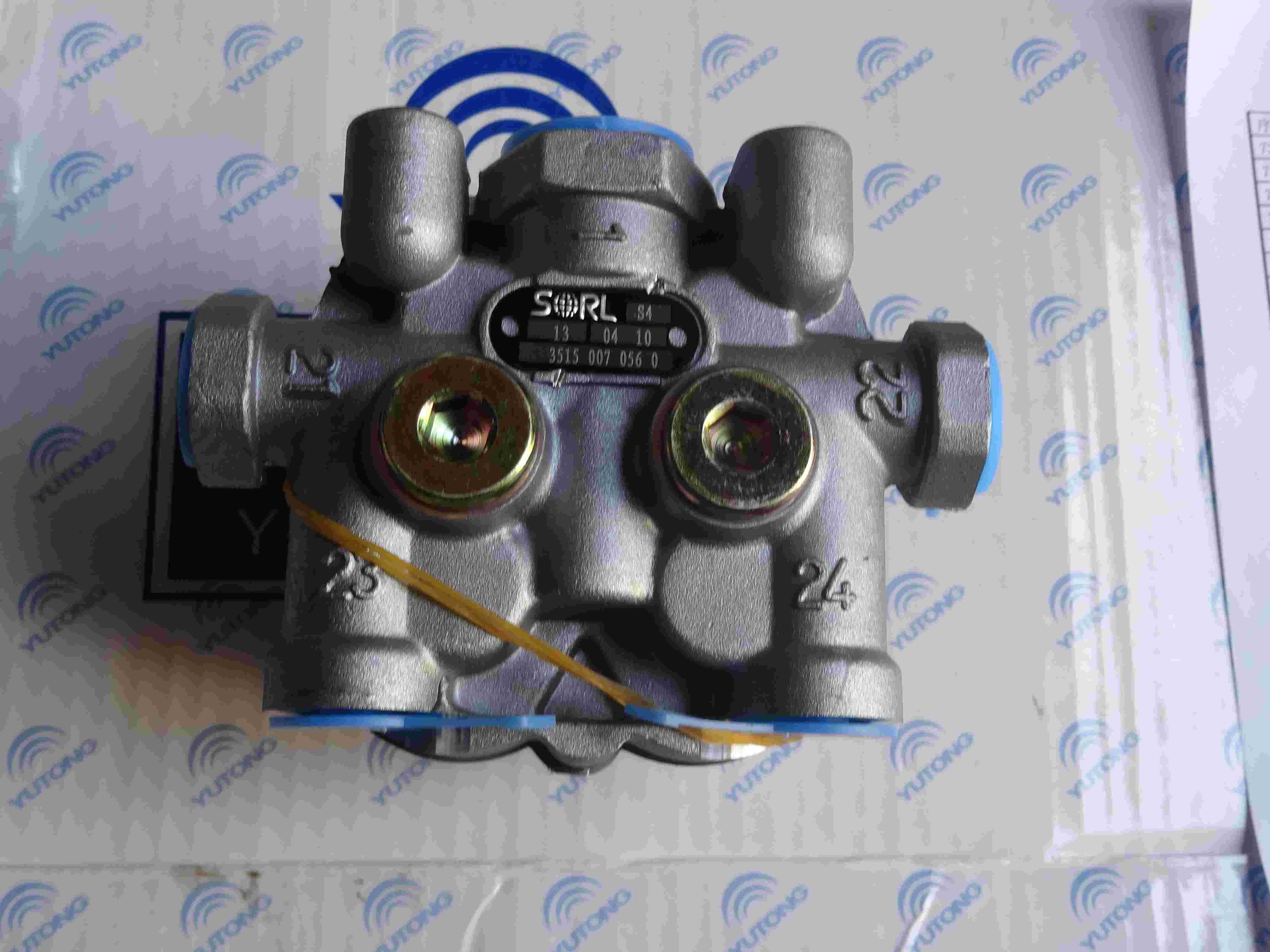 Four-loop protection valve-1