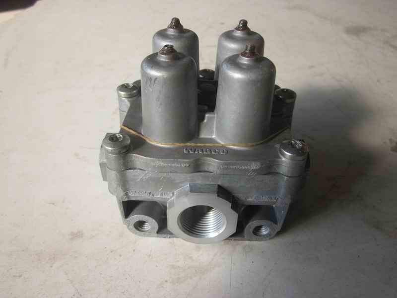 Four-loop protection valve-1