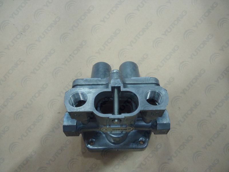 Four-loop protection valve-2