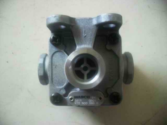 Quick release valve