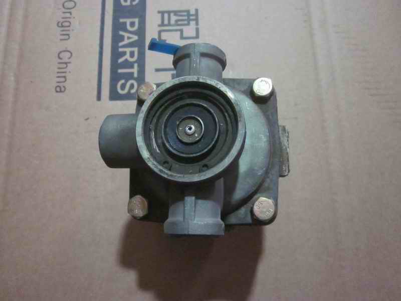 Differential relay valve (CAFF)-2