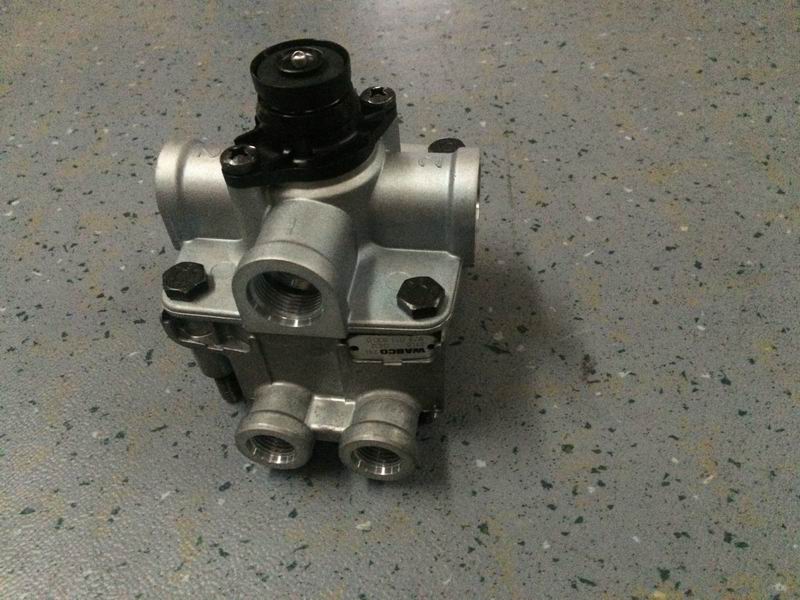 Differential relay valve without silencer-1