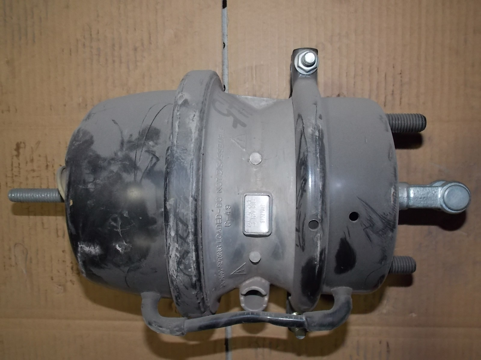 Воздушная камера заднего тормоза в сборе ( 22060S )