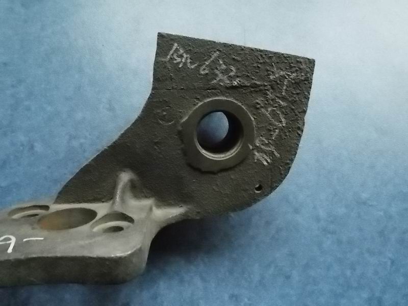 Back right air chamber bracket-3