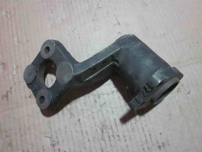 Front left air chamber bracket