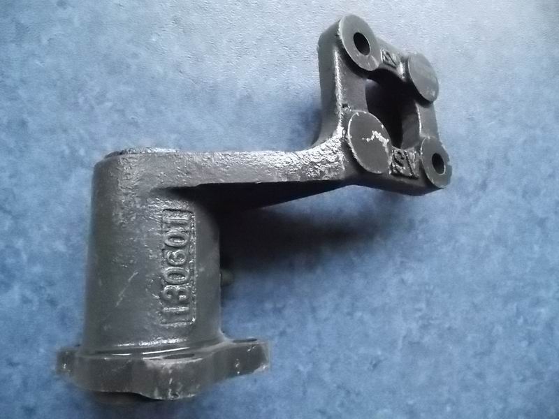 Front right air chamber bracket-2