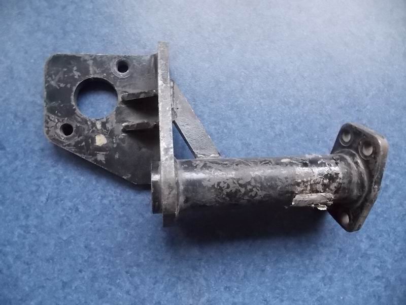 Rear left air chamber bracket-1