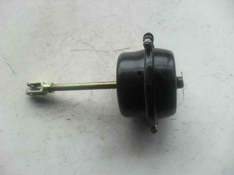 Front brake chamber assembly-left