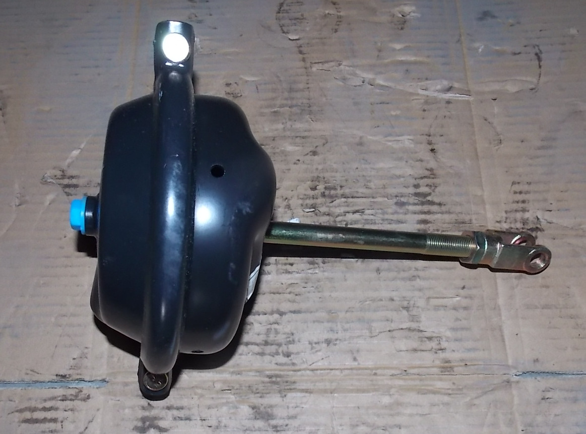 Воздушная камера переднего тормоза в сборе — правый мост с листовой рессорой