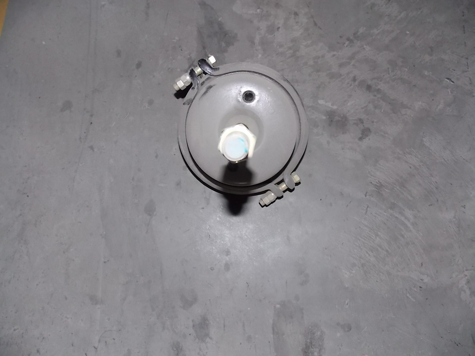 Front brake chamber assembly-left-2