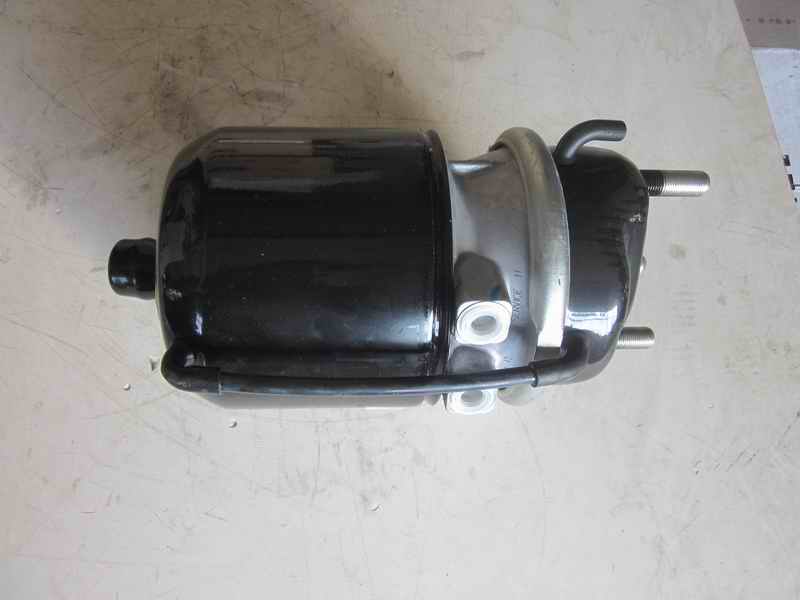 Rear brake air chamber assembly