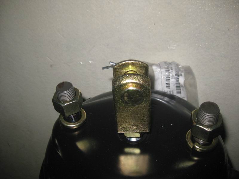 Воздушная камера заднего тормоза слева-2