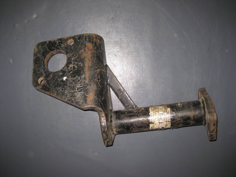 Back right air chamber bracket