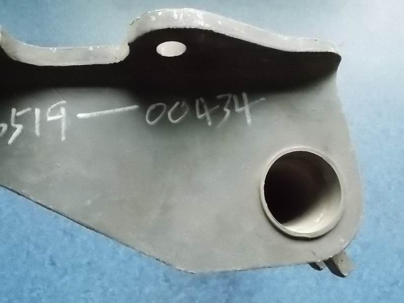 Rear brake air chamber bracket-left-3