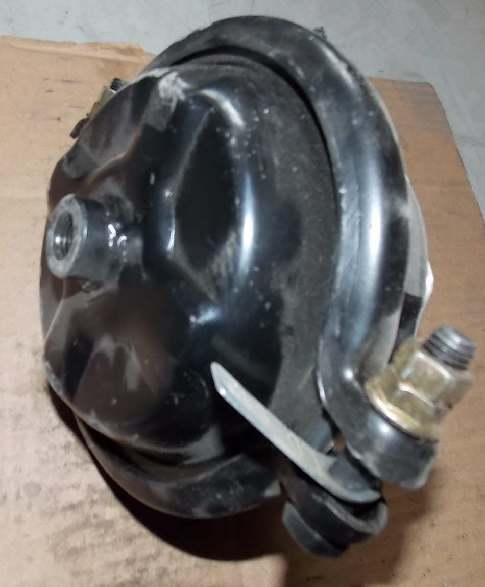 Воздушная камера переднего тормоза в сборе, правая-2