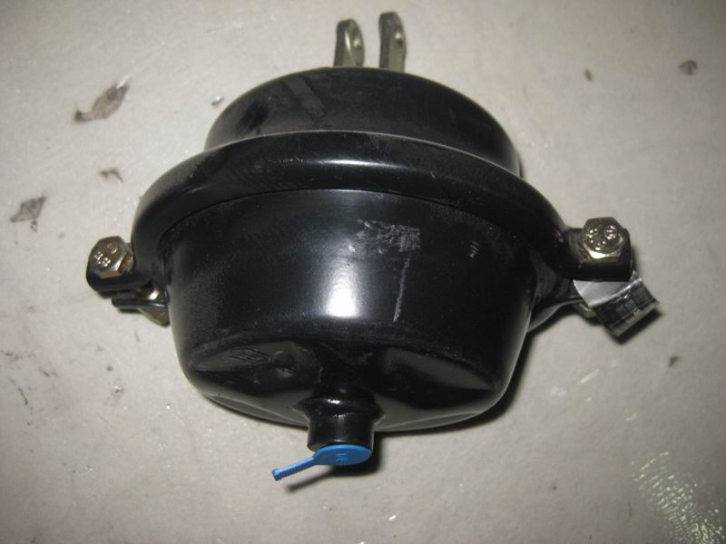 Воздушная камера переднего тормоза в сборе, правая-2