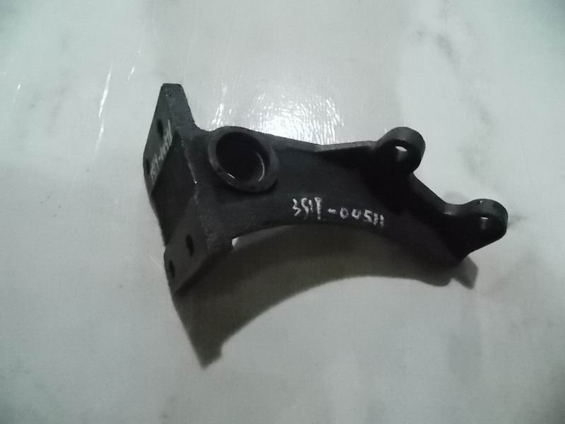 Rear brake air chamber bracket with bushing assembly-right