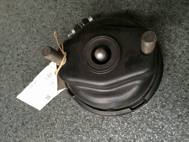 Brake air chamber-left