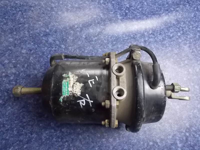 Воздушная камера заднего тормоза в сборе, правая