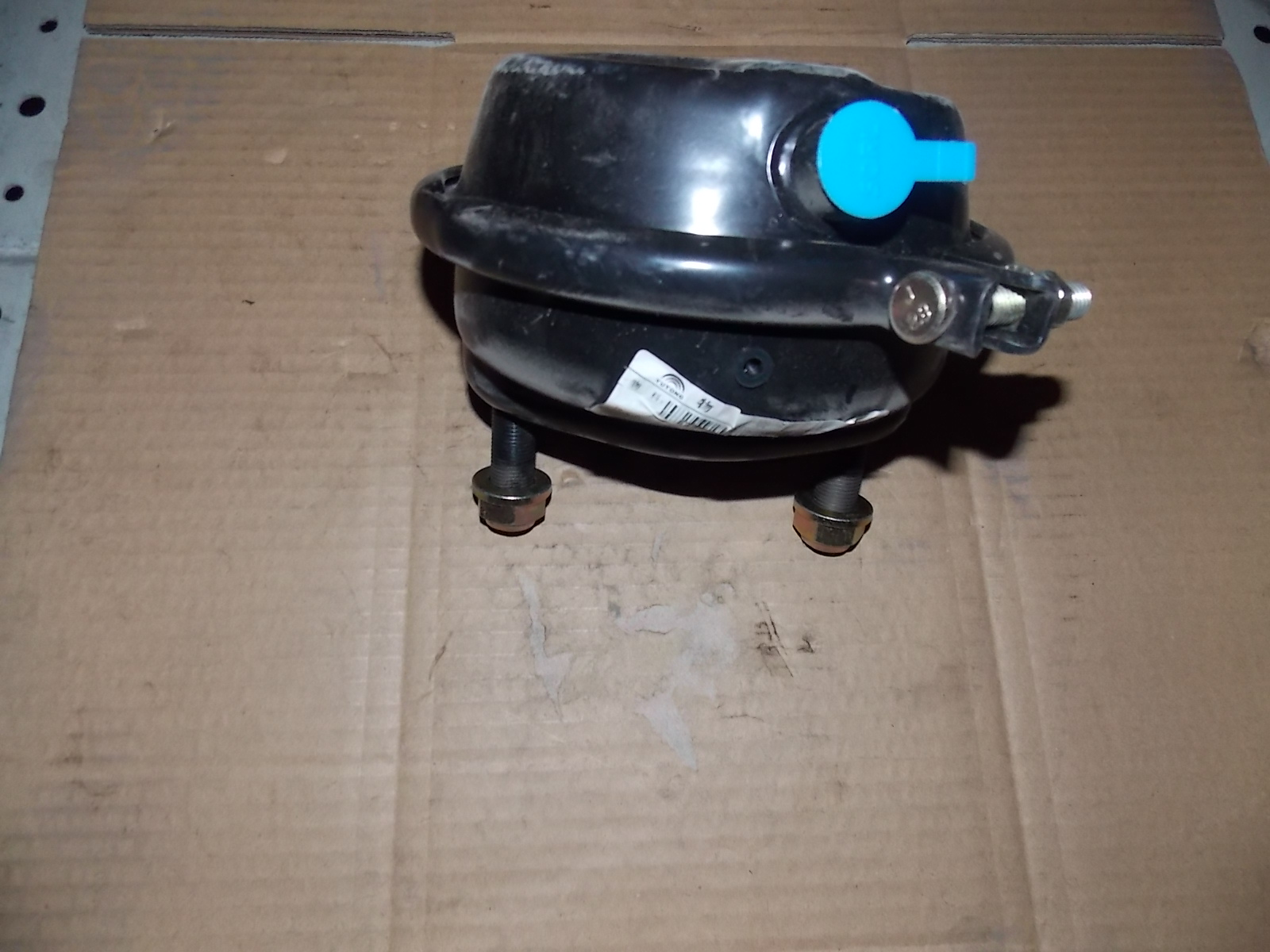 Front right brake air chamber assembly (Ruili; 24″; disc type)-1