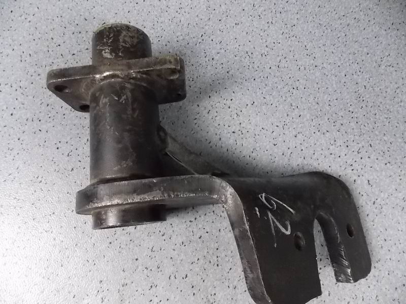 Front left air chamber bracket