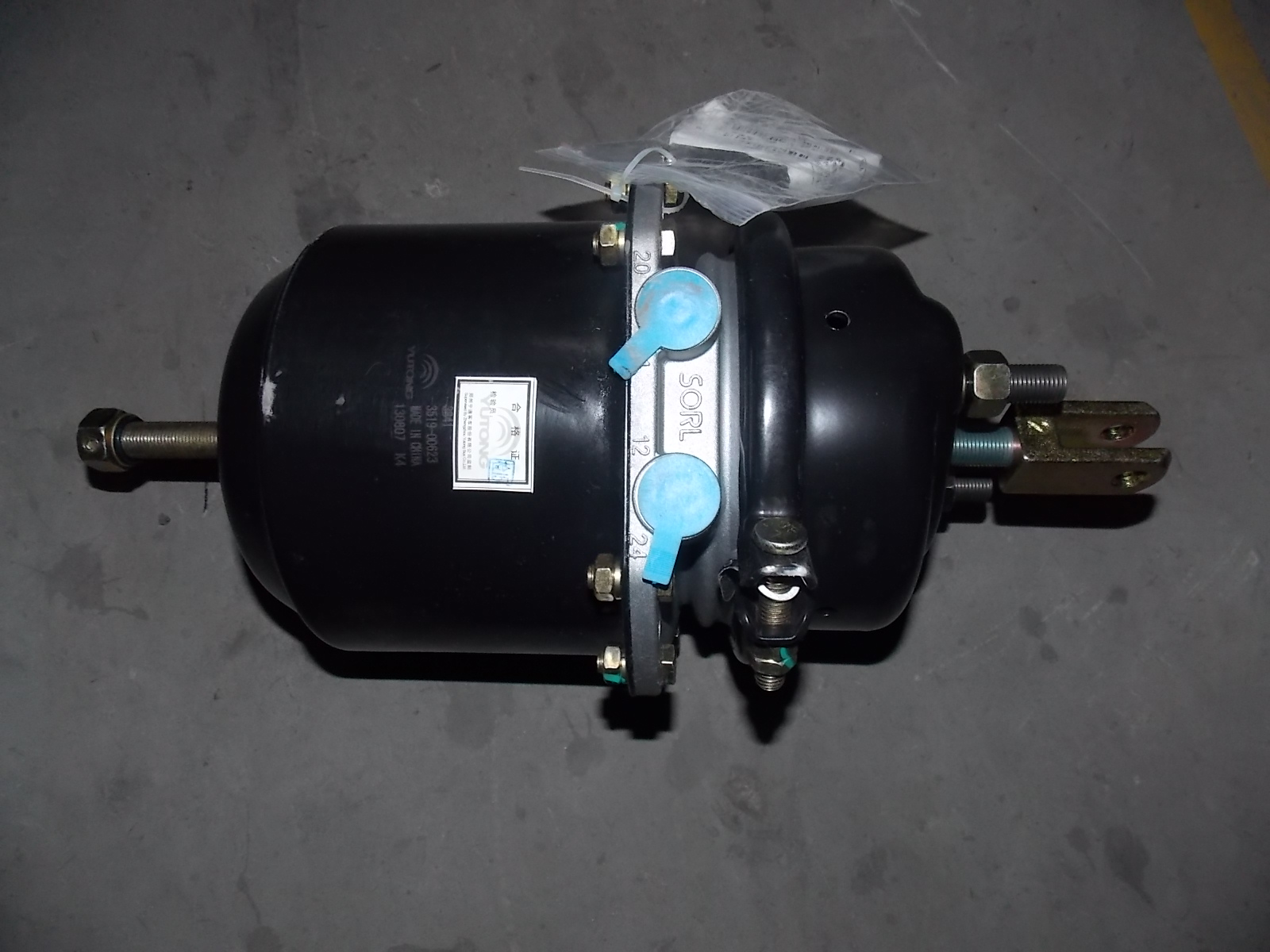 Rear brake air chamber assembly-right; 20″/24″-1