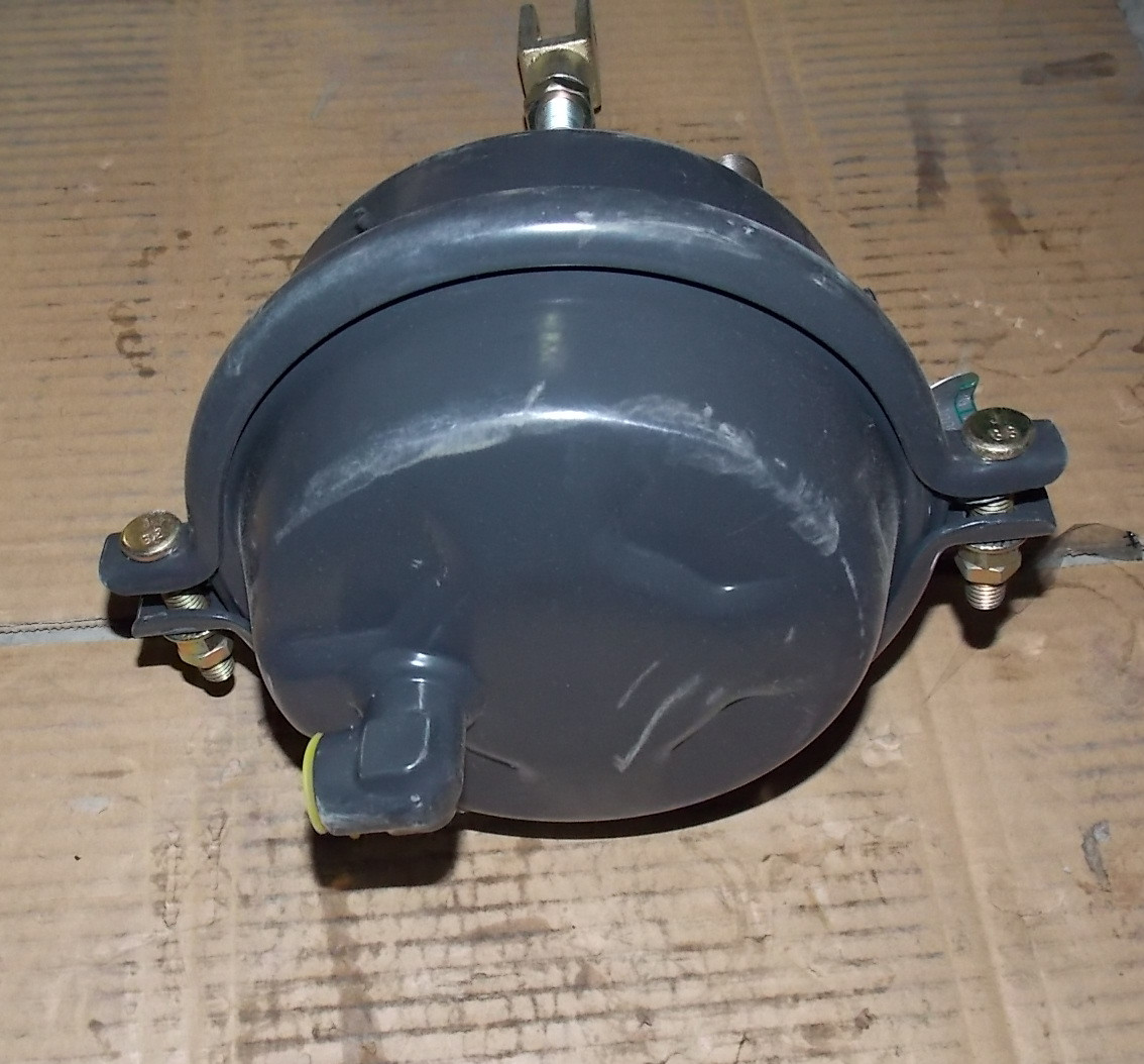 Front brake air chamber assembly - left; stud M16*1.5; 24″-3