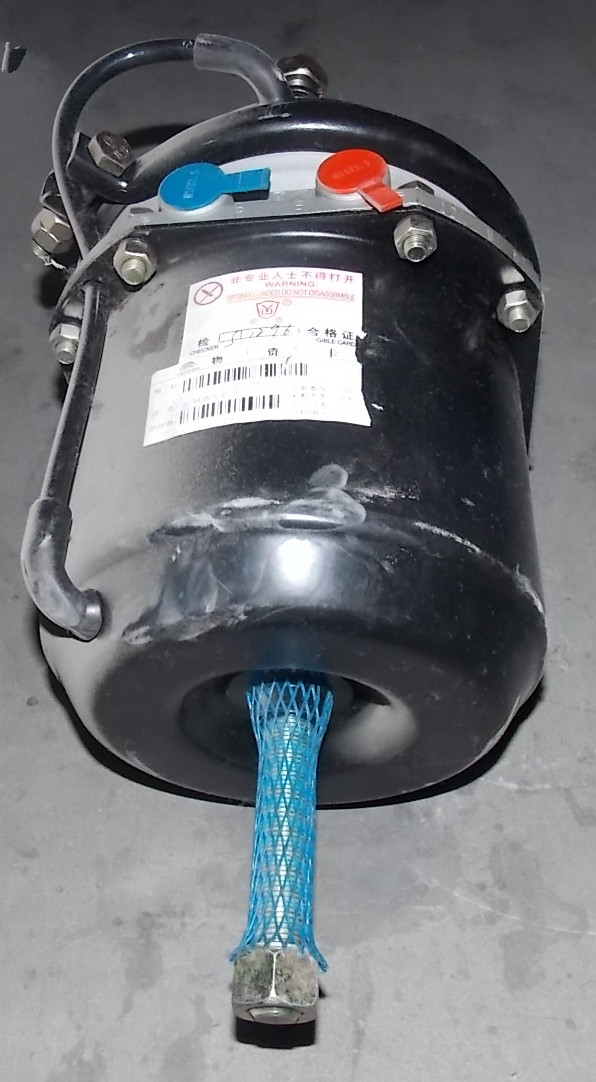 Rear brake air chamber-right