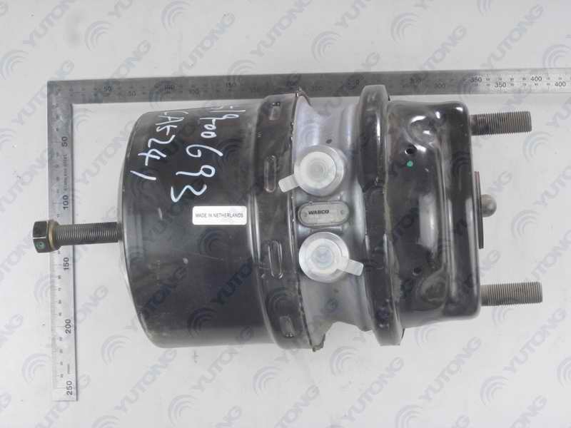 Rear brake air chamber assembly; cross-mounted-1