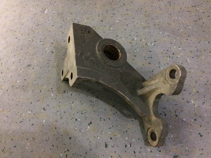 Rear brake air chamber bracket-left-1