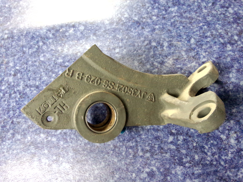 Rear brake air chamber bracket-right-3